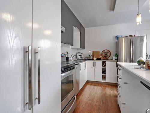 Kitchen - 559  - 563 Rue St-Clément, Montréal (Mercier/Hochelaga-Maisonneuve), QC - Indoor Photo Showing Kitchen With Upgraded Kitchen