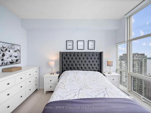 4509-10 Navy Wharf Crt, Toronto, ON - Indoor Photo Showing Bedroom