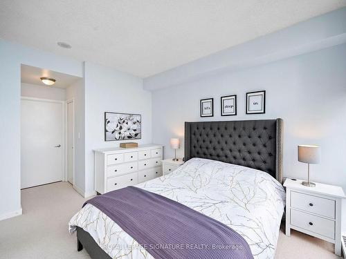 4509-10 Navy Wharf Crt, Toronto, ON - Indoor Photo Showing Bedroom