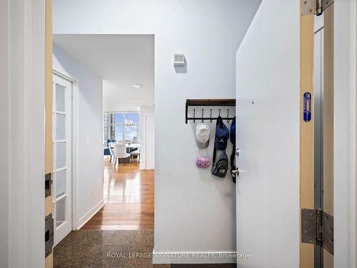 4509-10 Navy Wharf Crt, Toronto, ON - Indoor Photo Showing Other Room