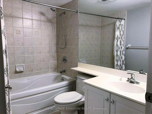 501-123 Eglinton Ave E, Toronto, ON - Indoor Photo Showing Bathroom