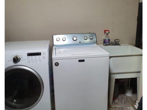 14 Shady Glen Rd, Toronto, ON - Indoor Photo Showing Laundry Room