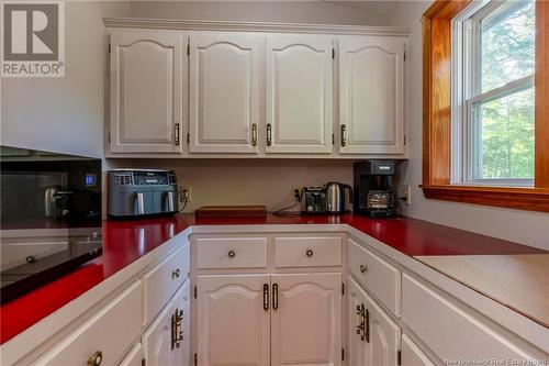 16 Rynlon Crescent, Quispamsis, NB - Indoor Photo Showing Kitchen