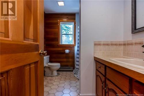 16 Rynlon Crescent, Quispamsis, NB - Indoor Photo Showing Bathroom