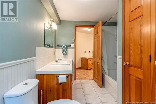 16 Rynlon Crescent, Quispamsis, NB - Indoor Photo Showing Bathroom