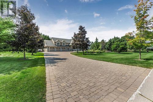 25 Riverstone Court, East Gwillimbury, ON - Outdoor