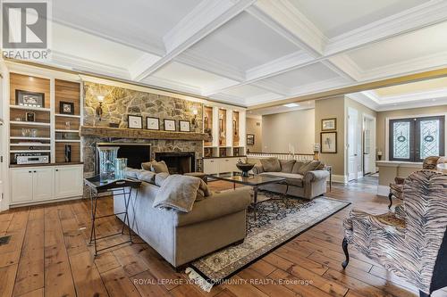 25 Riverstone Court, East Gwillimbury, ON - Indoor Photo Showing Living Room With Fireplace