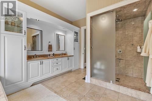 25 Riverstone Court, East Gwillimbury, ON - Indoor Photo Showing Bathroom