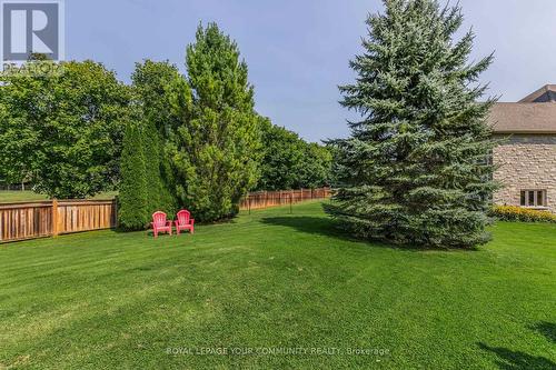 25 Riverstone Court, East Gwillimbury, ON - Outdoor