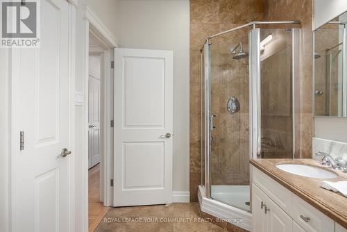 406 The Kingsway, Toronto (Princess-Rosethorn), ON - Indoor Photo Showing Bathroom