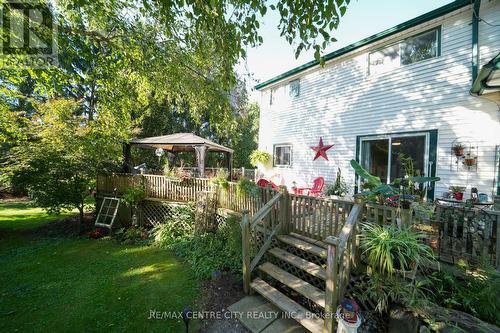 8874 Inadale Drive, Strathroy-Caradoc, ON - Outdoor With Deck Patio Veranda