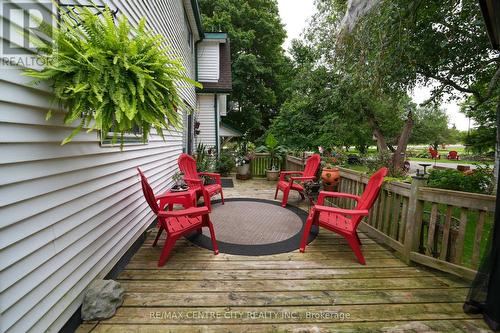 8874 Inadale Drive, Strathroy-Caradoc, ON - Outdoor With Deck Patio Veranda With Exterior