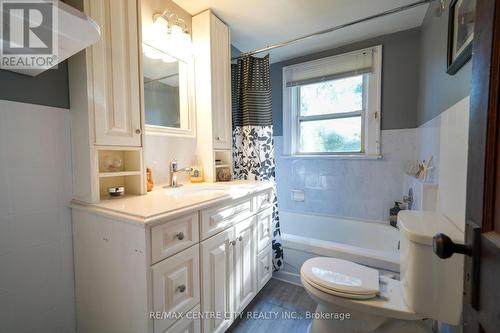 8874 Inadale Drive, Strathroy-Caradoc, ON - Indoor Photo Showing Bathroom