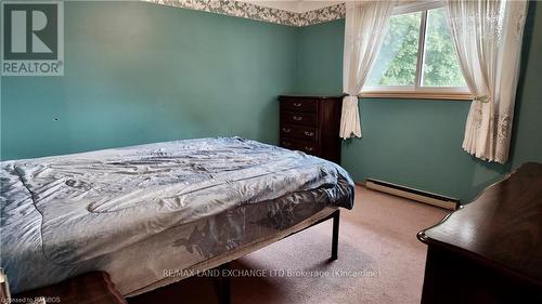 1097 Williamsburg Street, Kincardine, ON - Indoor Photo Showing Bedroom