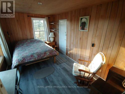 32990 Highway 62, Hastings Highlands, ON - Indoor Photo Showing Bedroom