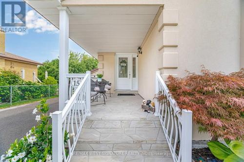 15 Bentwick Crescent, Toronto (Thistletown-Beaumonde Heights), ON - Outdoor