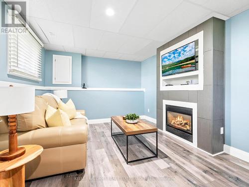 633 Main Street E, Shelburne, ON - Indoor Photo Showing Living Room With Fireplace