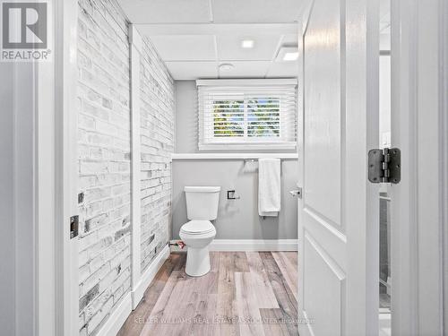 633 Main Street E, Shelburne, ON - Indoor Photo Showing Bathroom