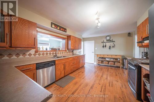 555136 Mono-Amaranth Town Line, Amaranth, ON - Indoor Photo Showing Kitchen With Stainless Steel Kitchen With Double Sink