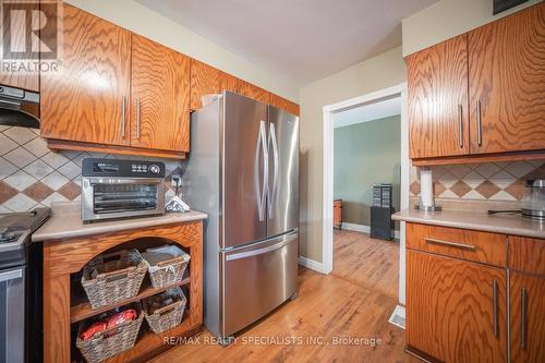 555136 Mono-Amaranth Town Line, Amaranth, ON - Indoor Photo Showing Kitchen