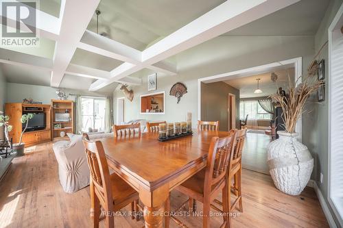 555136 Mono-Amaranth Town Line, Amaranth, ON - Indoor Photo Showing Dining Room