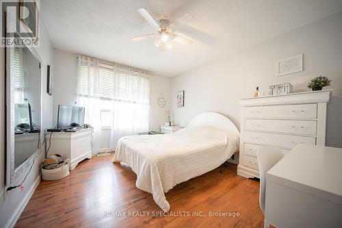 555136 Mono-Amaranth Town Line, Amaranth, ON - Indoor Photo Showing Bedroom