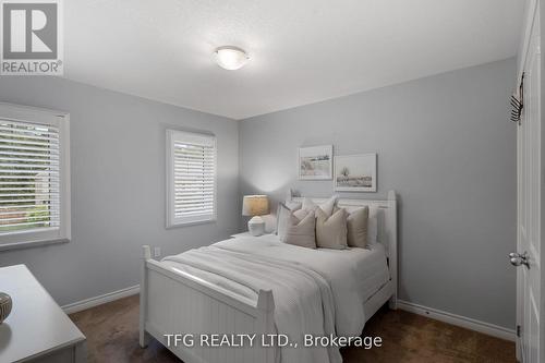 184 Varcoe Road, Clarington (Courtice), ON - Indoor Photo Showing Bedroom