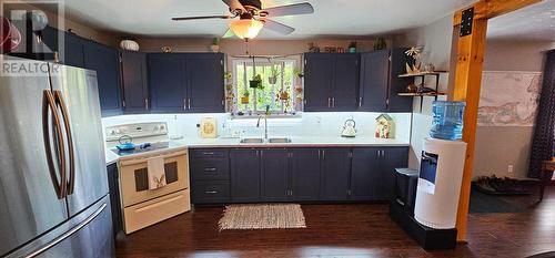 30 Olney Dr, Havilland Bay, ON - Indoor Photo Showing Kitchen With Double Sink