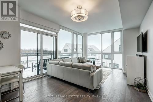 A307 - 241 Sea Ray Avenue, Innisfil, ON - Indoor Photo Showing Living Room