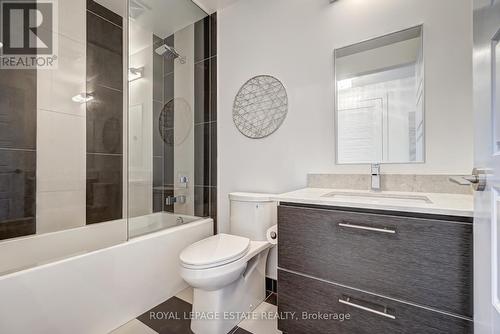 A307 - 241 Sea Ray Avenue, Innisfil, ON - Indoor Photo Showing Bathroom