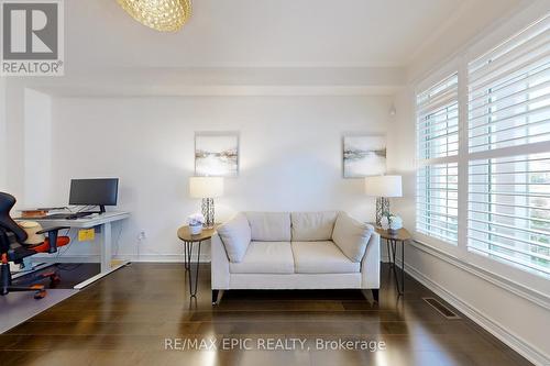 72 Brock Avenue, Markham, ON - Indoor Photo Showing Living Room