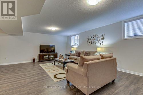 3 Auburn Drive, St. Thomas, ON - Indoor Photo Showing Living Room