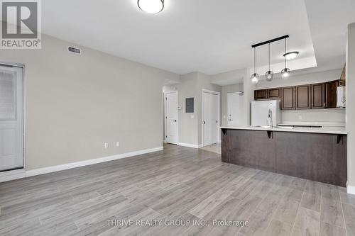 301 - 263 Butler Street, Lucan Biddulph (Lucan), ON - Indoor Photo Showing Kitchen