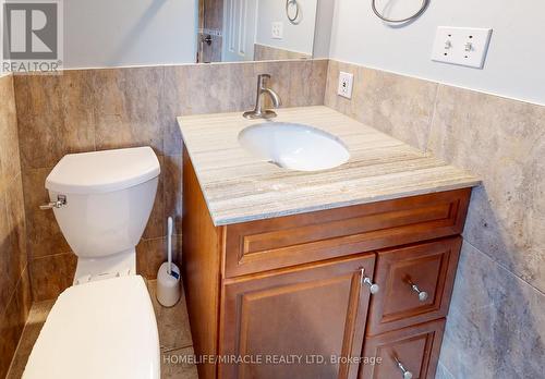 36 Mannel Crescent, Brampton, ON - Indoor Photo Showing Bathroom