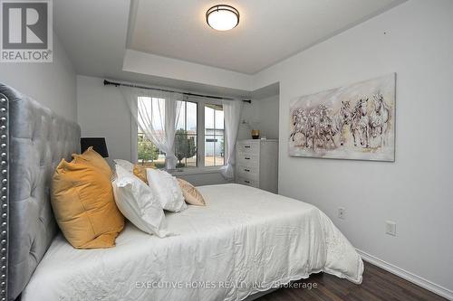 17 - 2484 Post Road, Oakville (River Oaks), ON - Indoor Photo Showing Bedroom