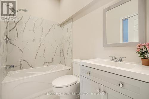 30 Northland Avenue, Toronto (Rockcliffe-Smythe), ON - Indoor Photo Showing Bathroom