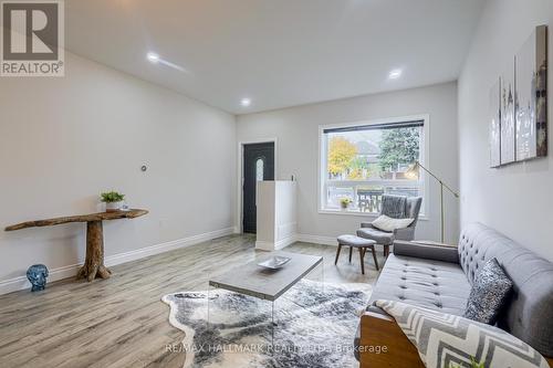 30 Northland Avenue, Toronto (Rockcliffe-Smythe), ON - Indoor Photo Showing Living Room