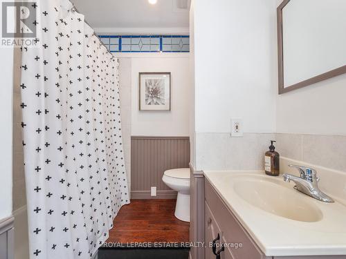 138 Waverley Road, Toronto (The Beaches), ON - Indoor Photo Showing Bathroom