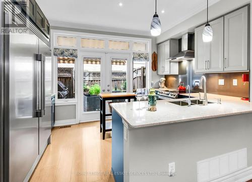 29 Furrow Lane, Toronto, ON - Indoor Photo Showing Kitchen With Upgraded Kitchen