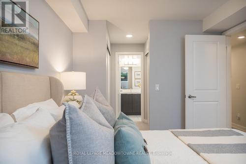 106 - 3058 Sixth Line, Oakville, ON - Indoor Photo Showing Bedroom