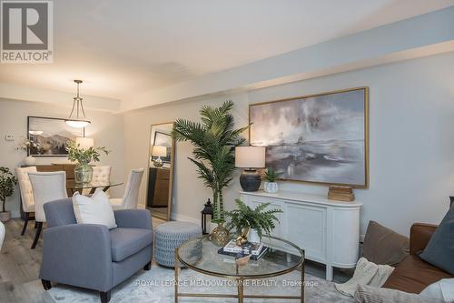 106 - 3058 Sixth Line, Oakville, ON - Indoor Photo Showing Living Room