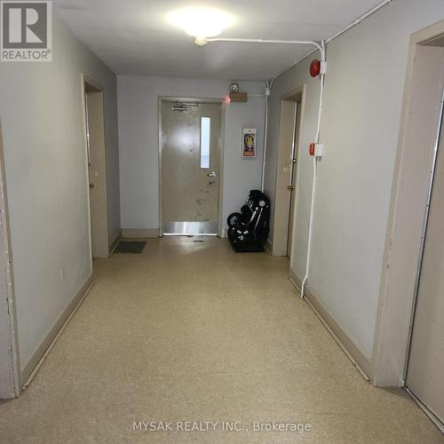 32 Price Avenue, Welland, ON - Indoor Photo Showing Other Room