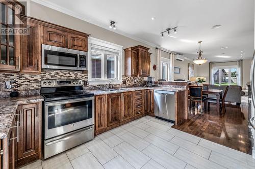 88 Kenai Crescent, St. John'S, NL - Indoor Photo Showing Kitchen With Double Sink With Upgraded Kitchen