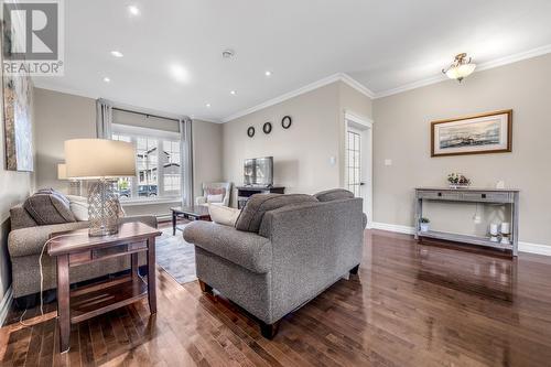 88 Kenai Crescent, St. John'S, NL - Indoor Photo Showing Living Room