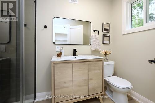 65 Hesp Drive, Caledon (Bolton West), ON - Indoor Photo Showing Bathroom