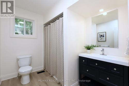 65 Hesp Drive, Caledon (Bolton West), ON - Indoor Photo Showing Bathroom