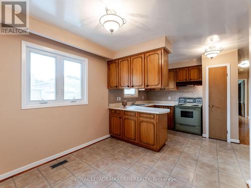 51 Warfield Drive, Toronto, ON - Indoor Photo Showing Kitchen