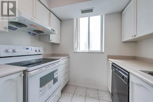 1008 - 1 Pemberton Avenue, Toronto, ON - Indoor Photo Showing Kitchen