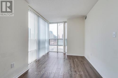 1008 - 1 Pemberton Avenue, Toronto, ON - Indoor Photo Showing Other Room