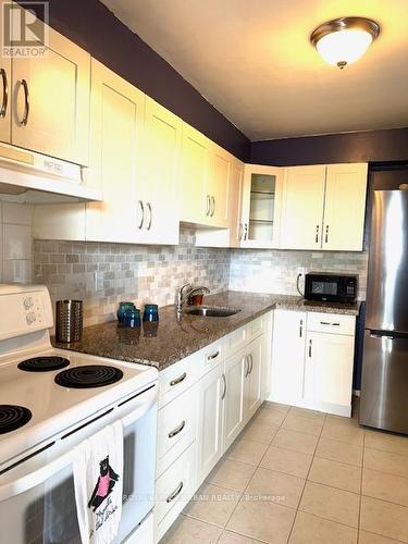 707 - 5 Massey Square, Toronto (Crescent Town), ON - Indoor Photo Showing Kitchen